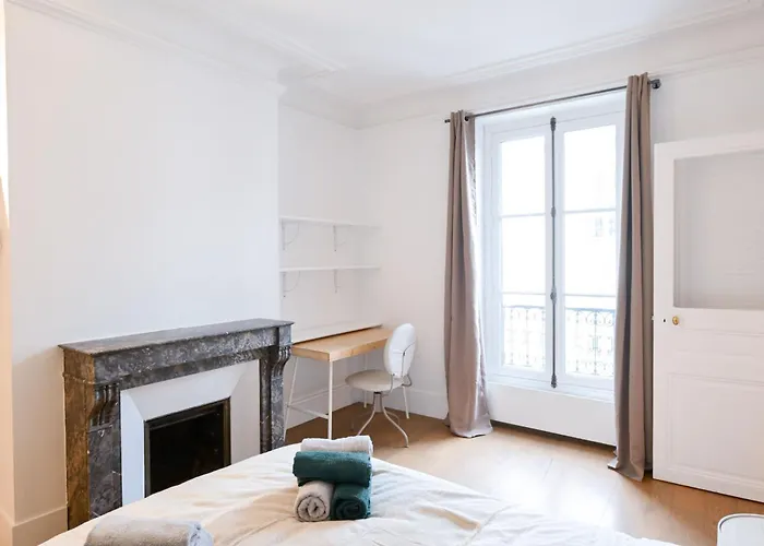 Haussmann Prestige Apartament *