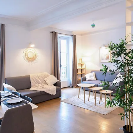 Haussmann Prestige Apartment