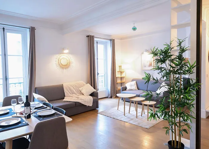 Haussmann Prestige Apartment
