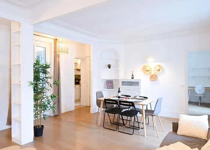 Haussmann Prestige Apartment *