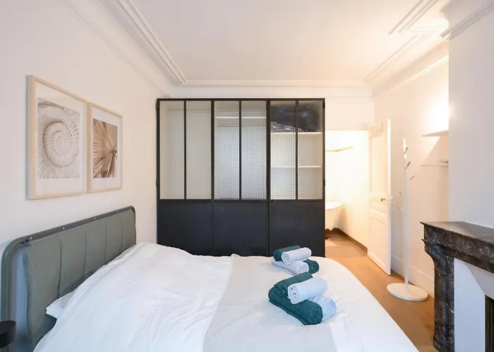 Haussmann Prestige Apartment Paris